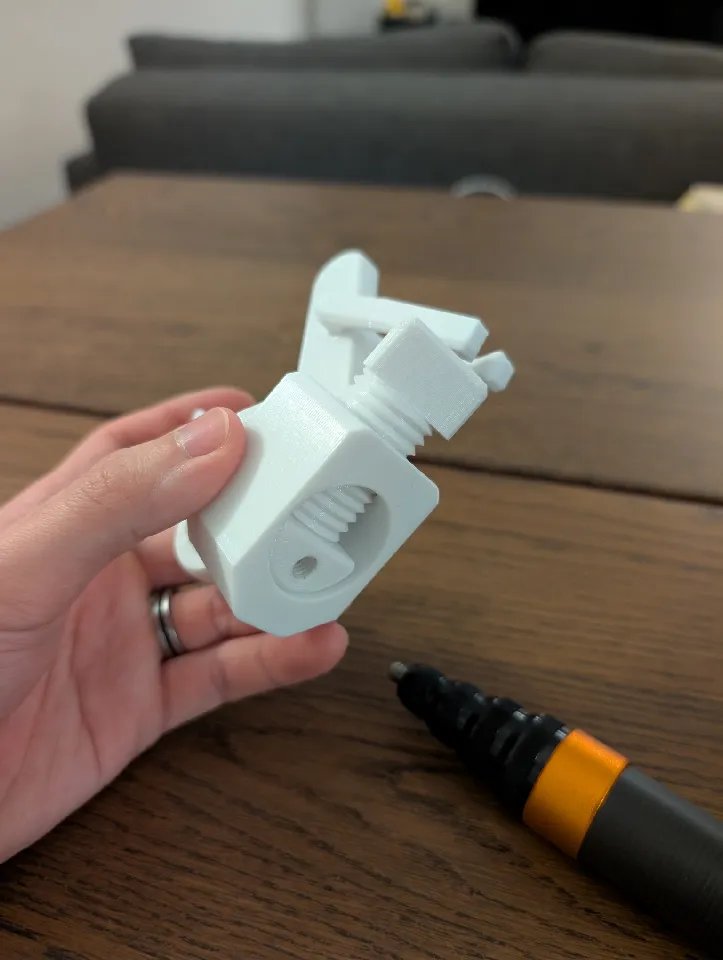 Адаптер 1/4"-20 (стандартное крепление для камеры) для Clippy V2.0 - Подъемный захват