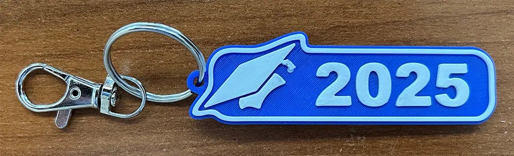 Брелок для ключей "Выпускник 2025"