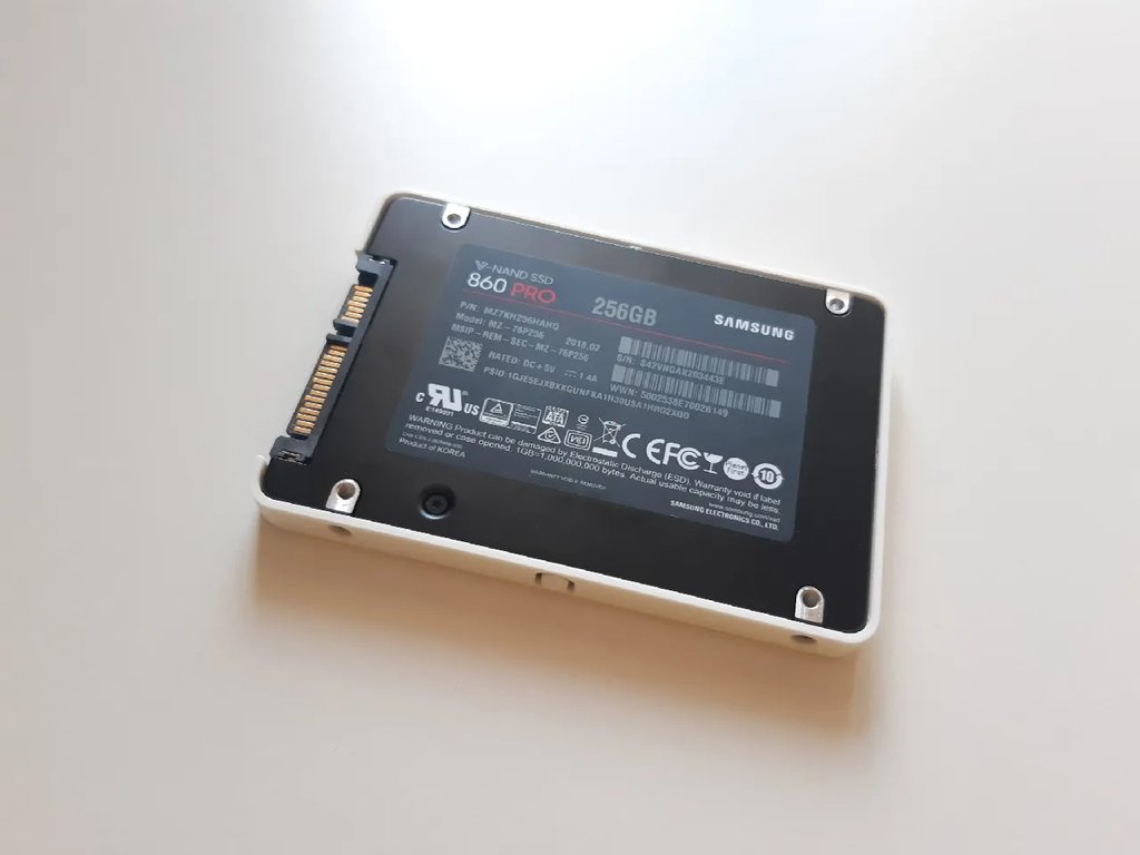 Корпус для 2.5" SSD