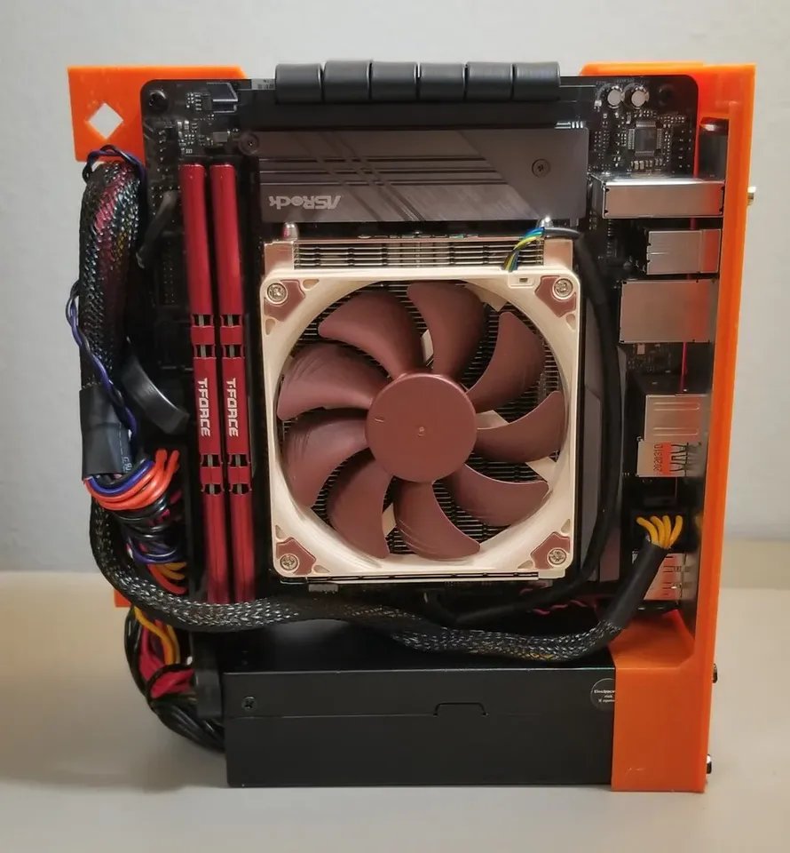 Компактный Mini-ITX корпус 4.7L, простая печать