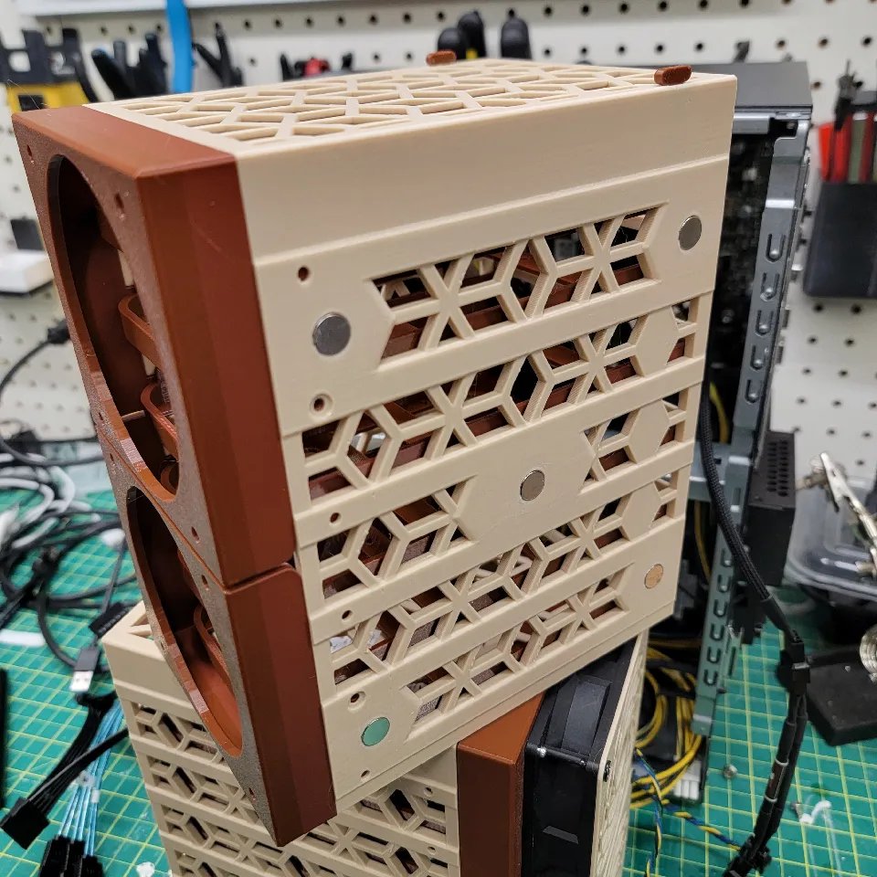 Корпус для 6 HDD/SSD с фиксацией дисков, креплениями для вентиляторов и магнитами