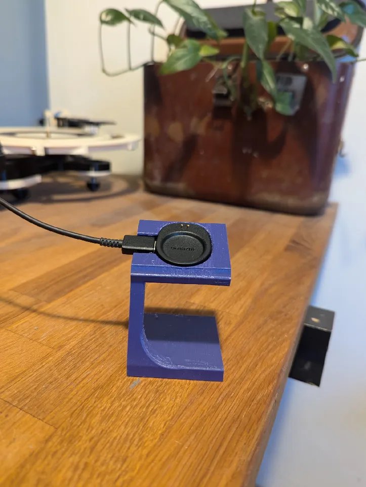 Подставка для Amazfit T-rex 3