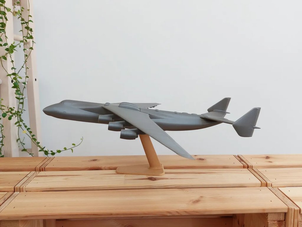 Антонов Ан-225 Мрия - 1:200