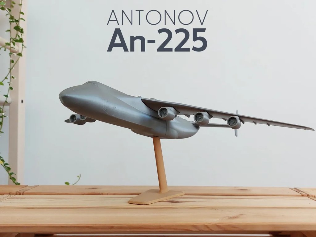 Антонов Ан-225 Мрия - 1:200