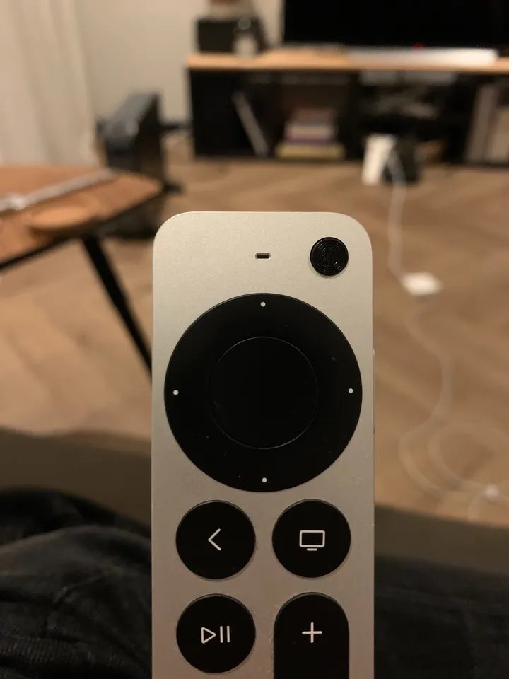 Замена кнопки включения пульта Apple TV (версия 2021+)