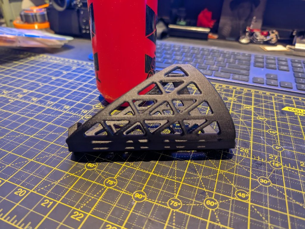 Держатель для бутылки с водой для велосипеда