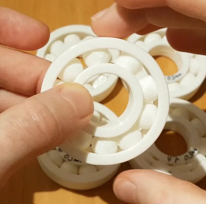 Полный подшипник с отламываемыми поддержками