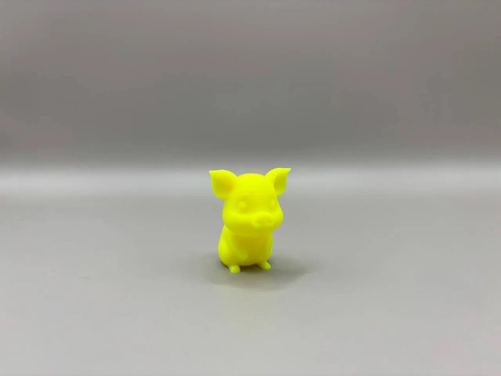 Милый поросёнок - брелок (4 грамма)