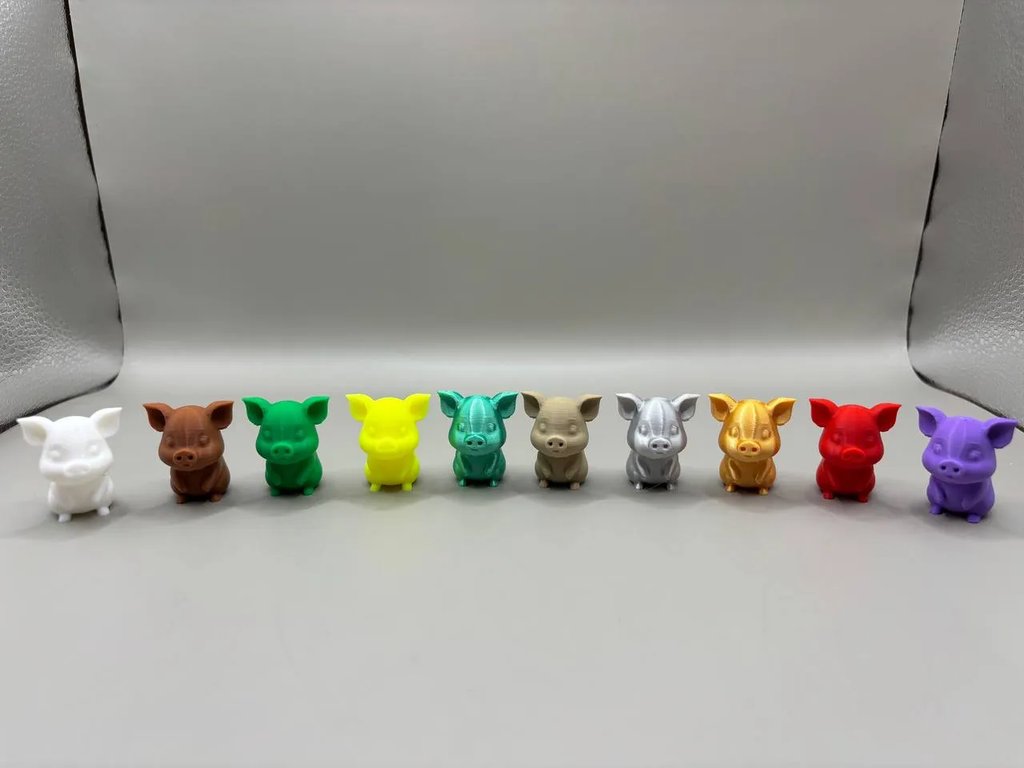 Милый поросёнок - брелок (4 грамма)