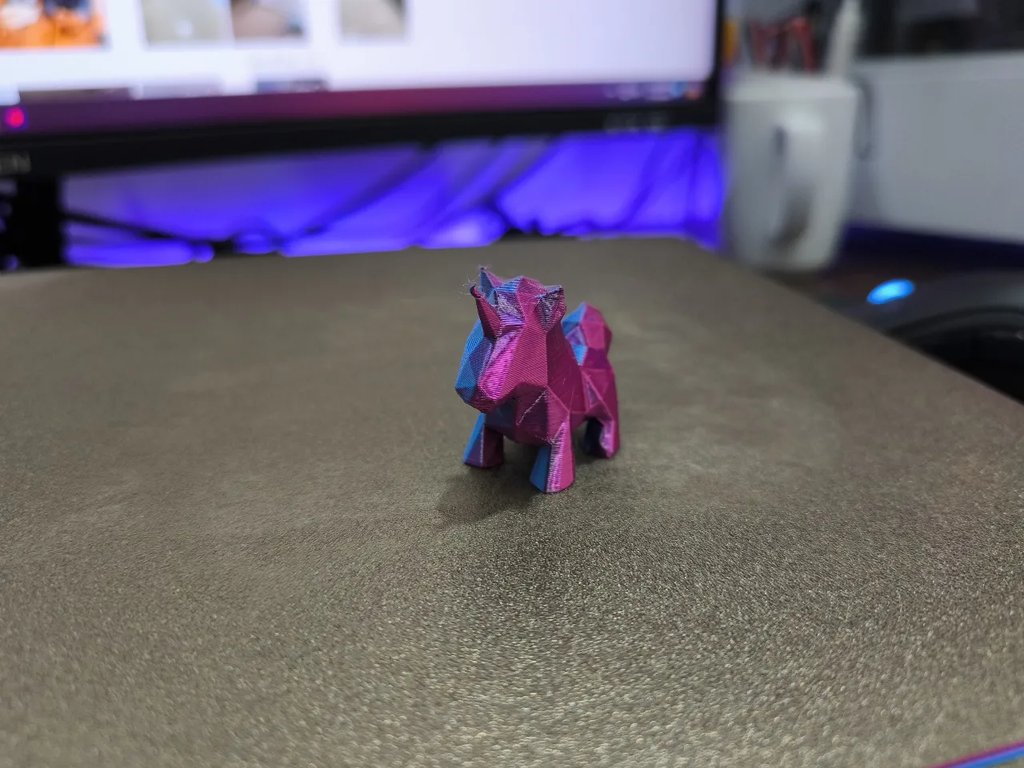 Милый единорог Lowpoly