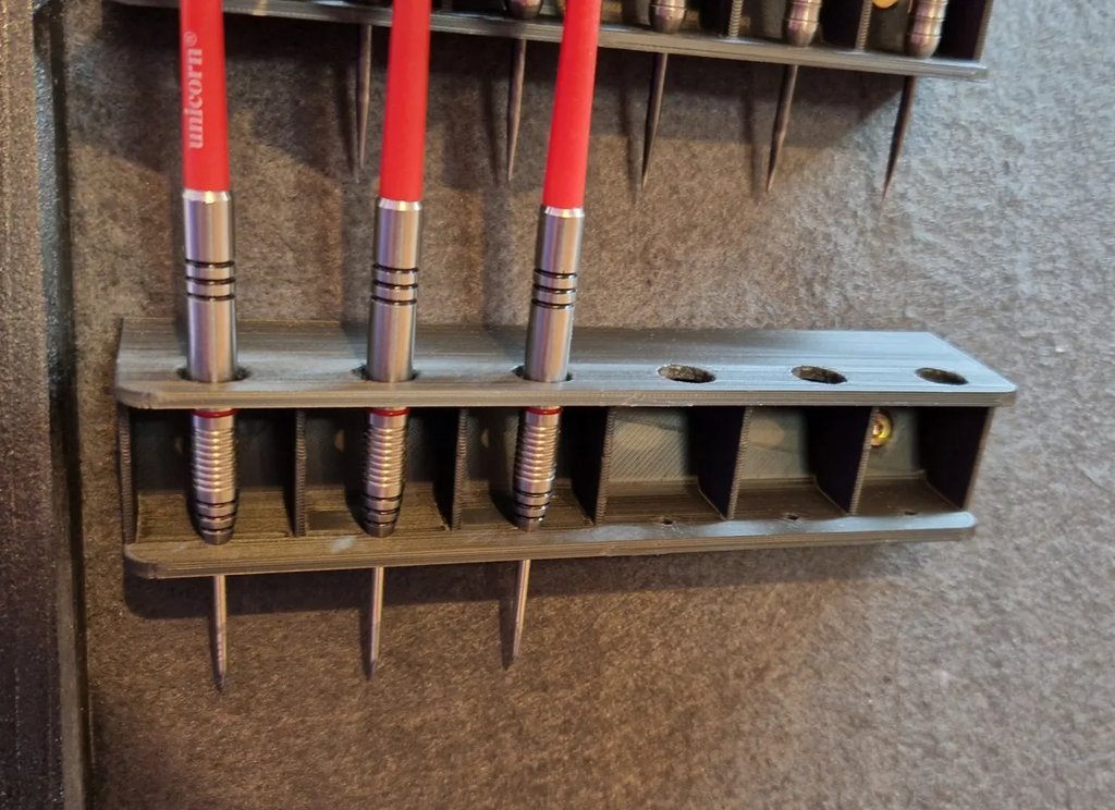 Настенный держатель для дротиков