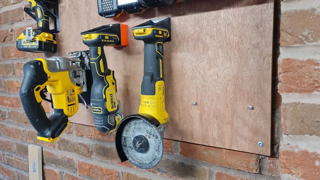 Крепление для инструмента Dewalt