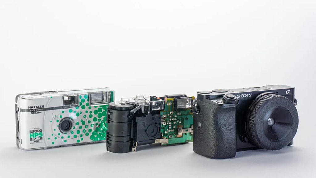 Адаптер объектива от одноразовой камеры