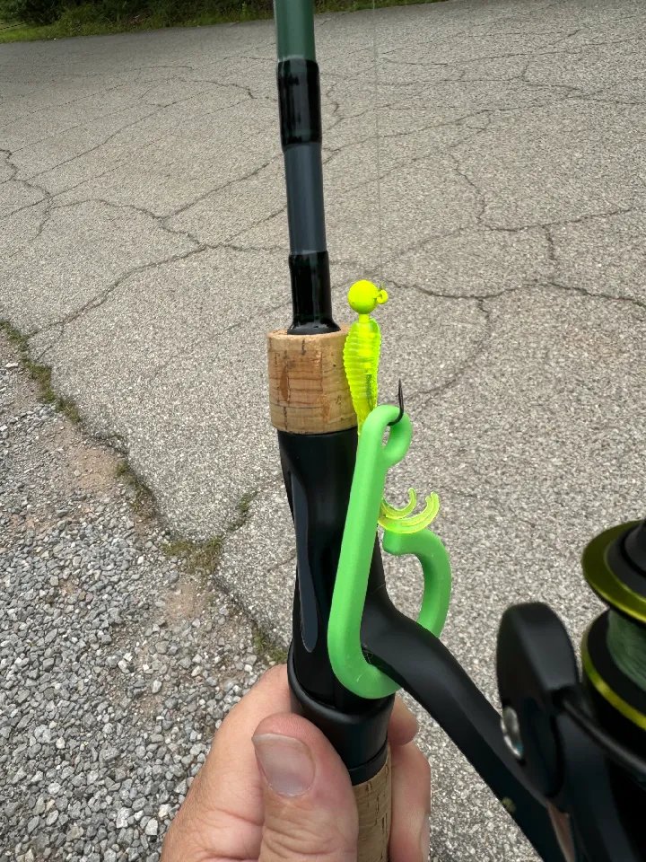 Держатель для рыболовного крючка