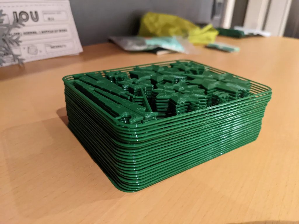 Плоская елочная открытка-украшение