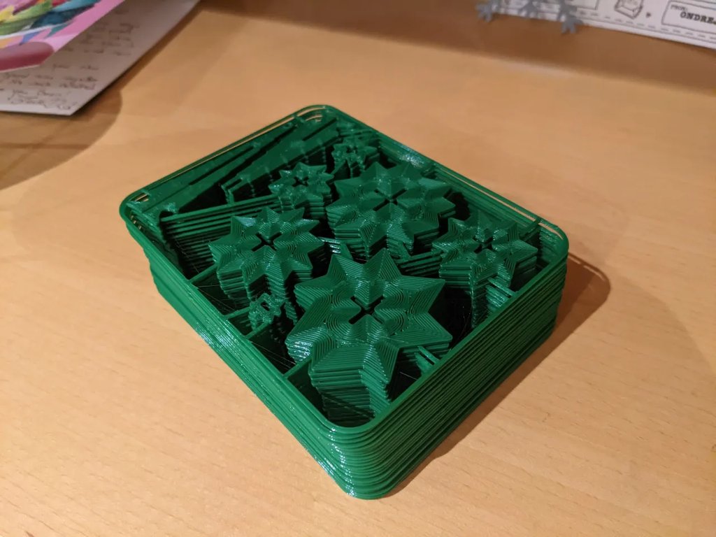 Плоская елочная открытка-украшение