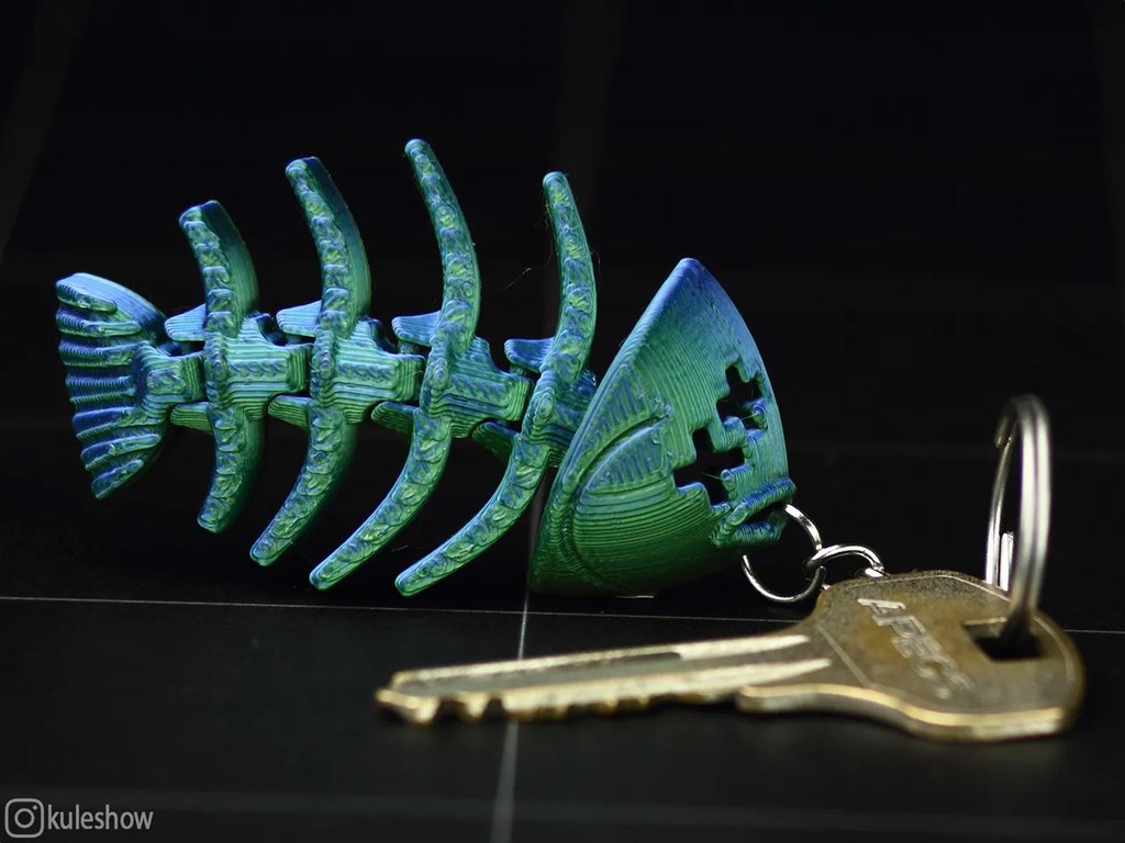 Гибкий брелок "Плоска"