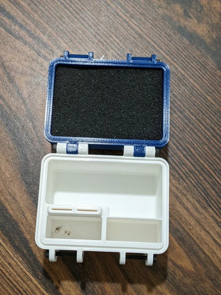 Прочный кейс для GoPro 9/10/11/12 с отсеком для 2 аккумуляторов