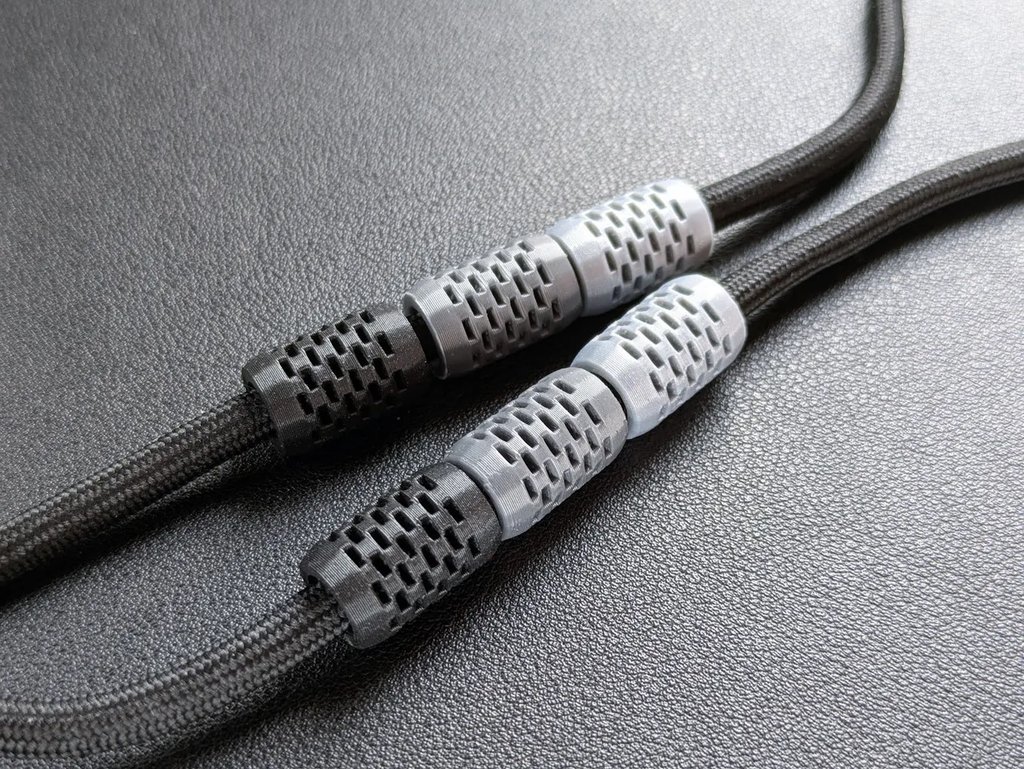 Бусины с перфорацией в сетку