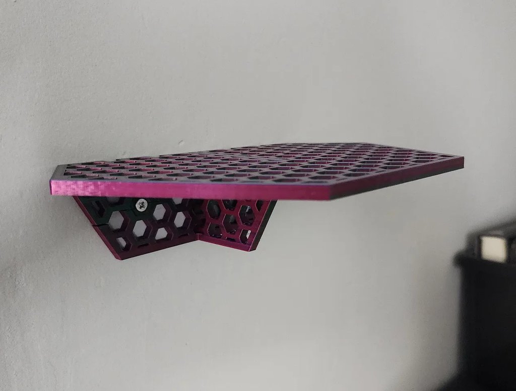 Гексагональная настенная полка