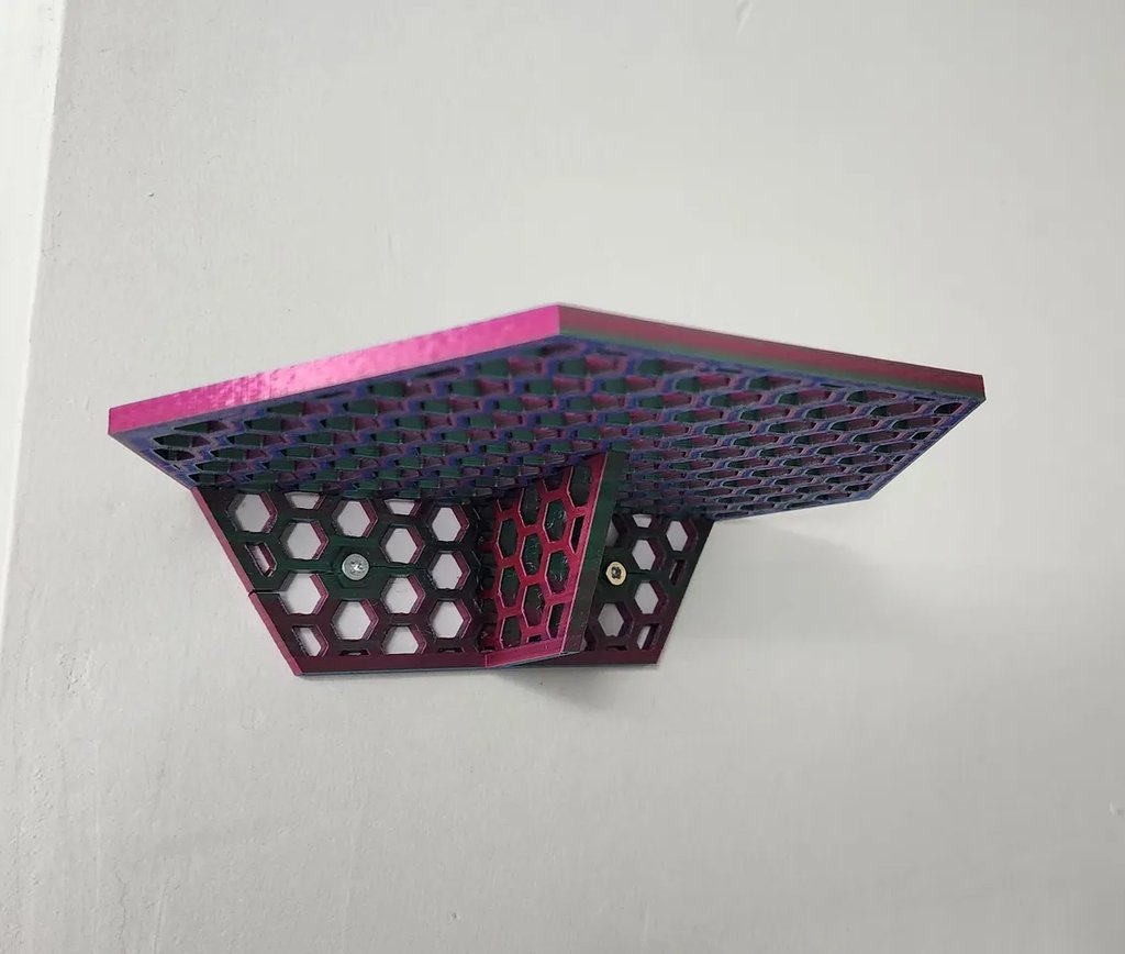 Гексагональная настенная полка