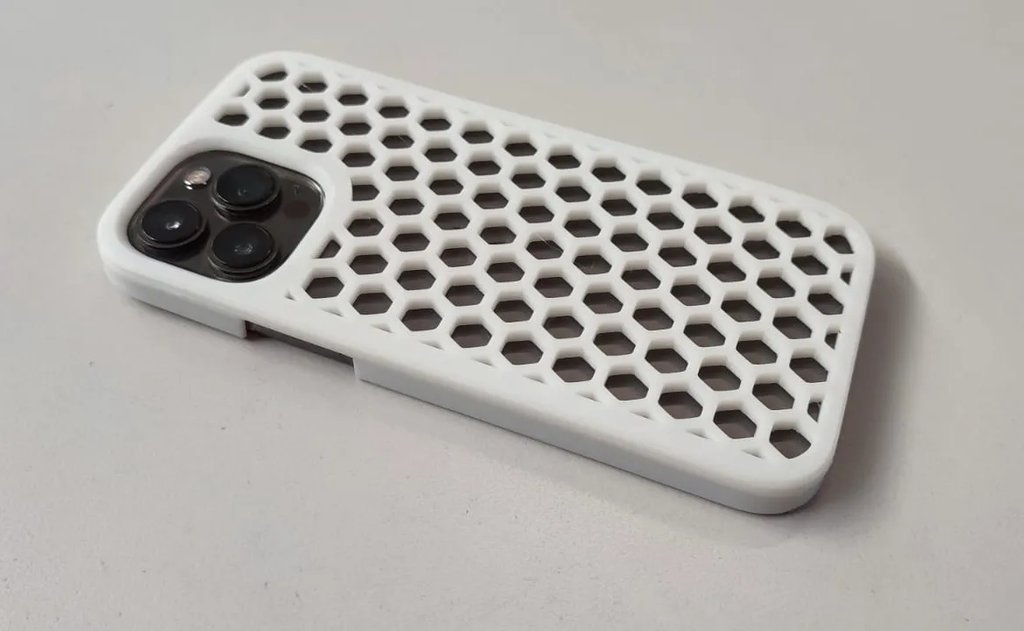 Чехол для iPhone 13 Pro Max с гексагональным дизайном