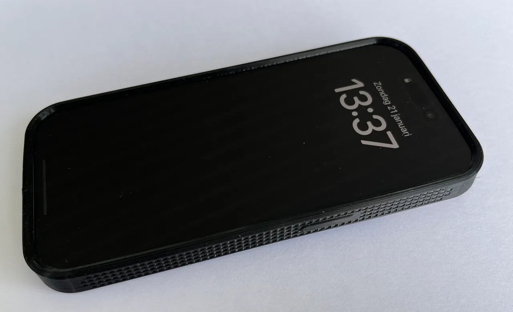 Чехол для iPhone 15 Pro (гибкий, MagSafe)