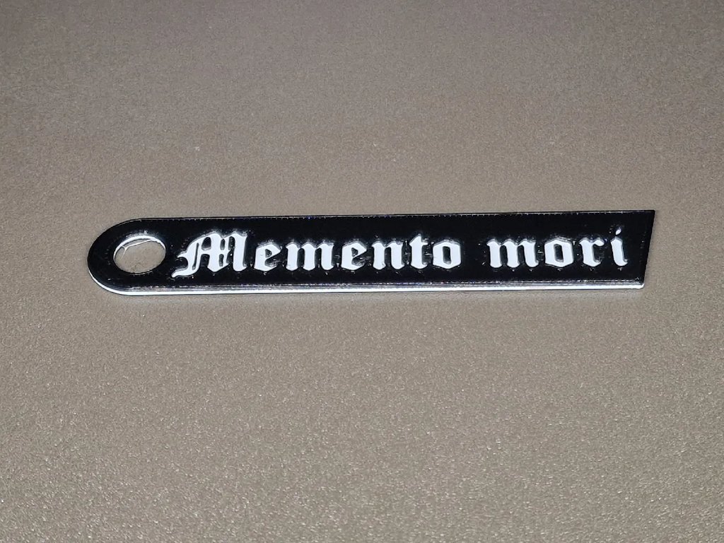 Брелоки Carpe diem / Memento mori