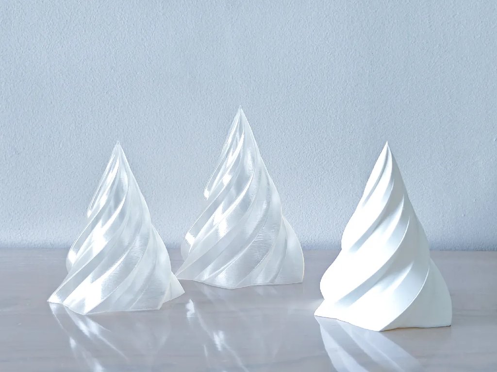 Кики | Свеча-елочка