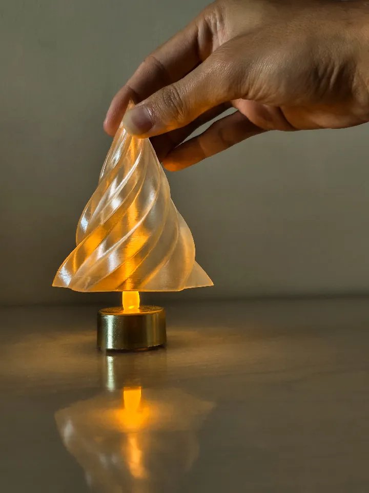 Кики | Свеча-елочка