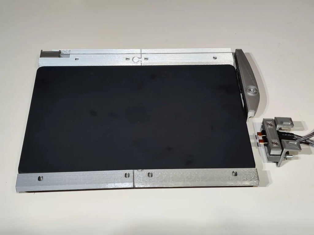 Док-станция для ноутбука под столом