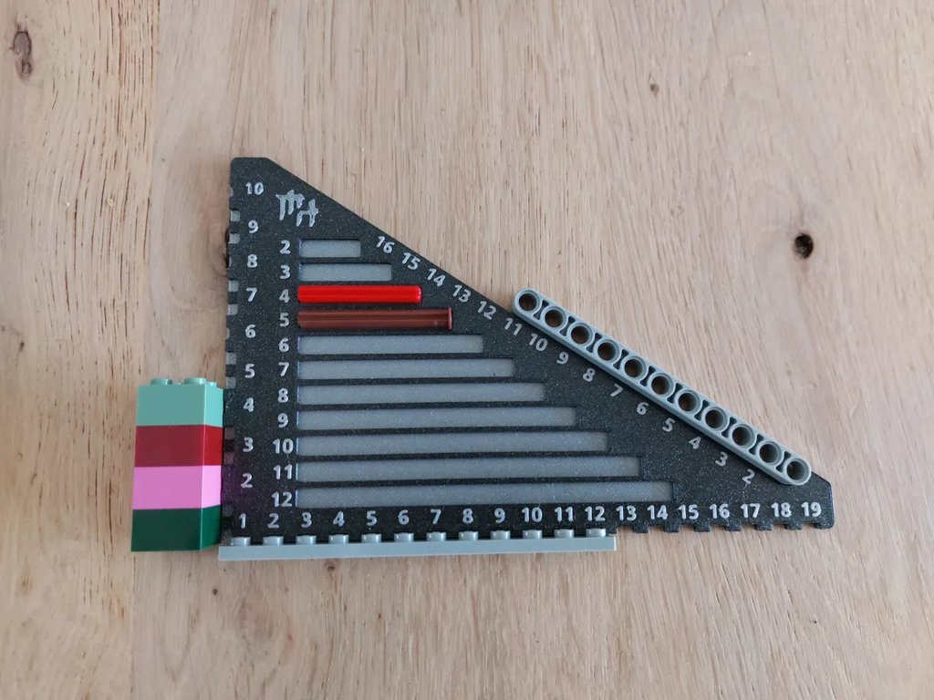 Линейка LEGO