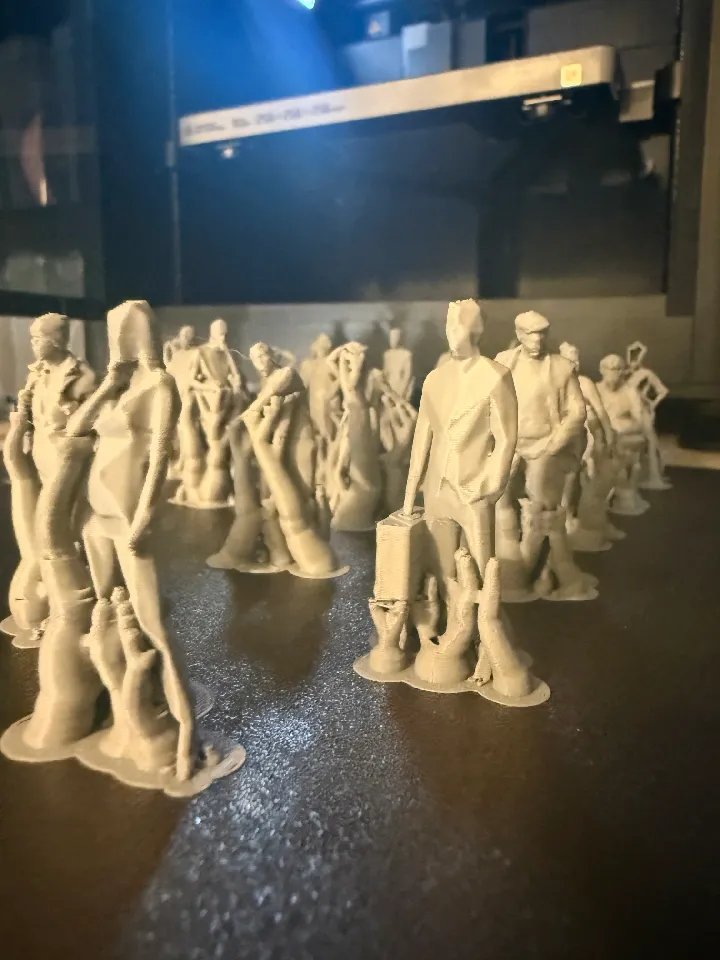 Набор миниатюрных фигурок людей Low Poly – Часть 1/8