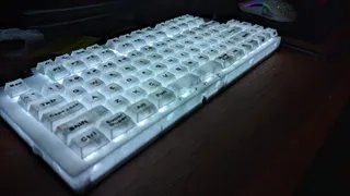 Ваза "Роза" в стиле лоу-поли