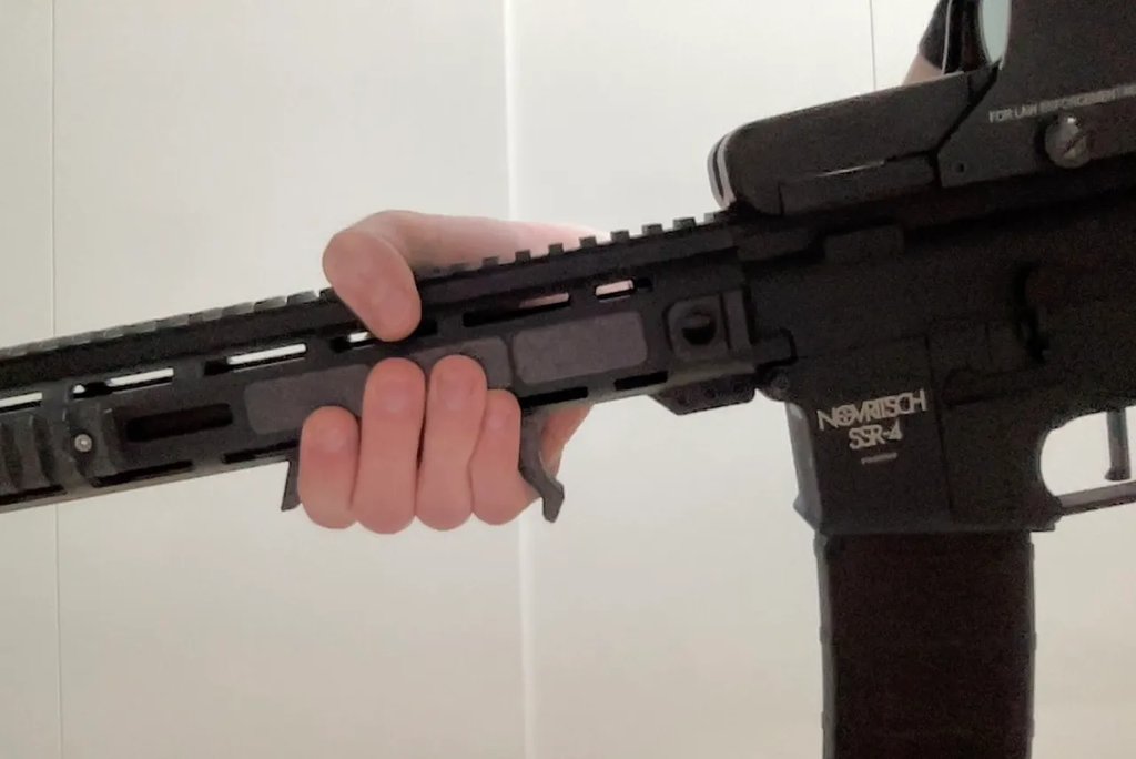 Треуголовая рукоятка M-Lock для страйкбола