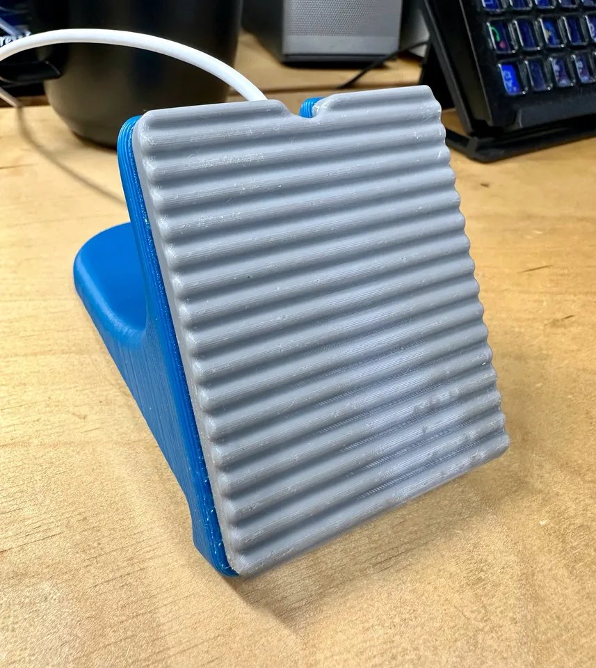 Подставка для iPhone и AirPods с MagSafe