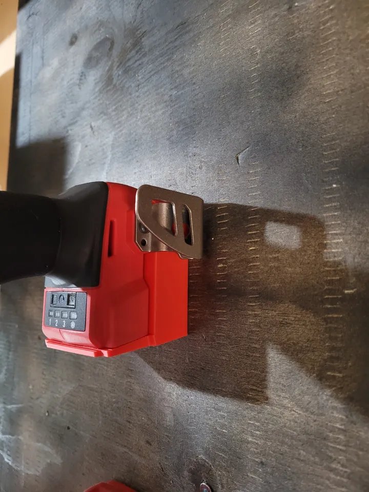 Держатель для инструментов Milwaukee M18