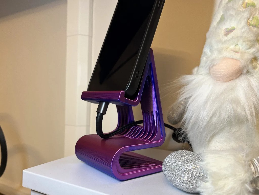 Минималистичная подставка для iPhone