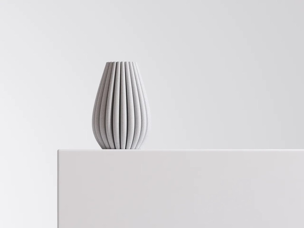 Минималистичная скандинавская ваза