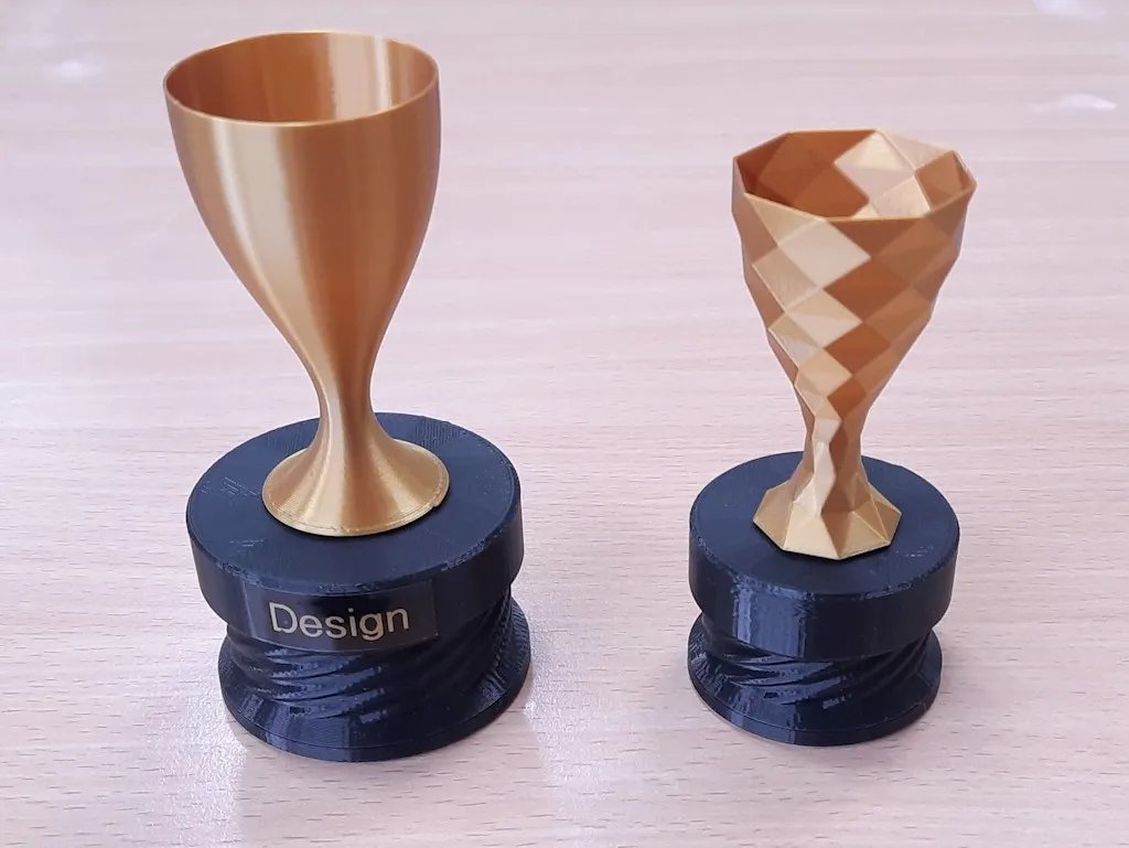 Минималистичный кубок (в режиме вазы) и подставка со скрытым отсеком