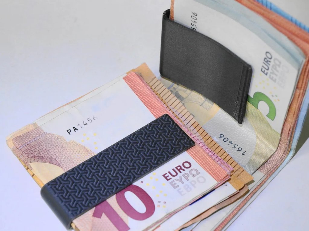 Зажим для банкнот