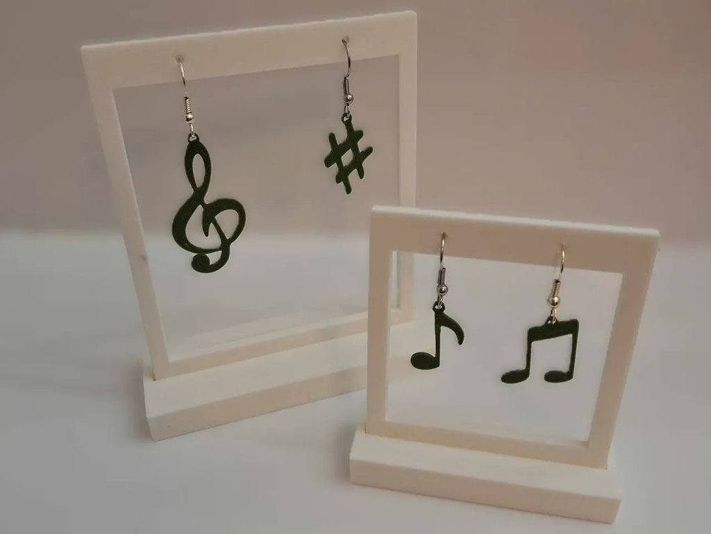 Музыкальные украшения: набор сережек с музыкальными знаками