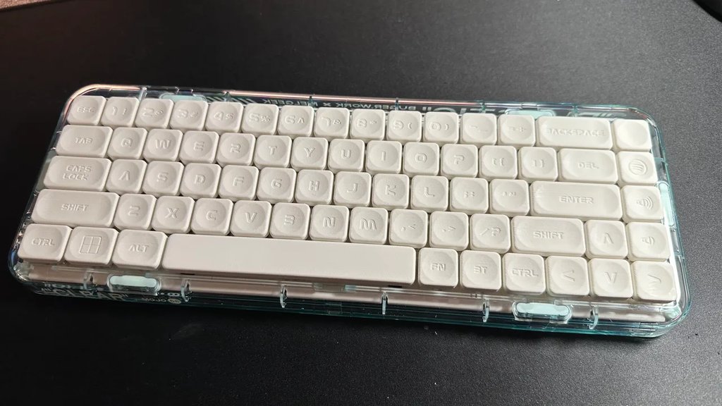 Колпачки для клавиш в стиле NASA