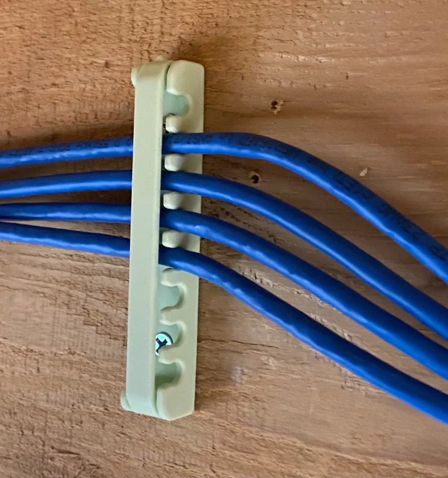 Органайзер для сетевых кабелей V2