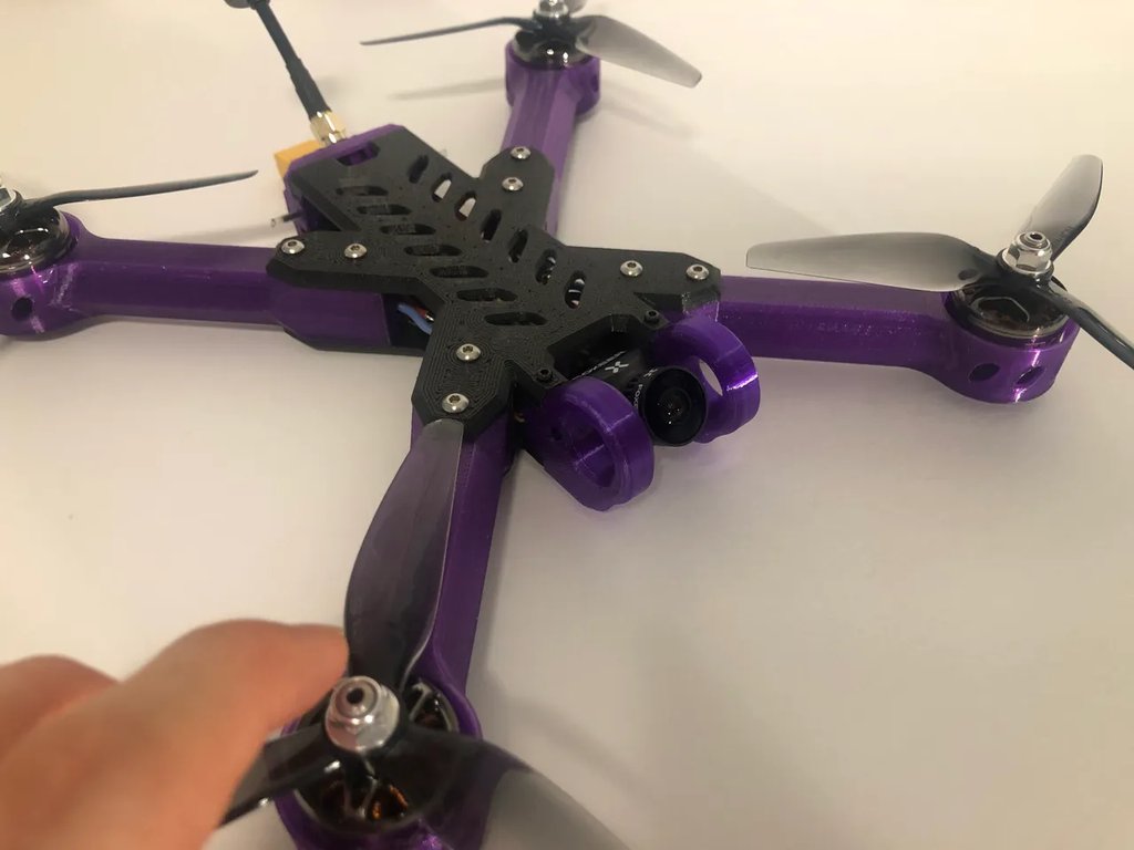 FPV-дрон Nighthawk