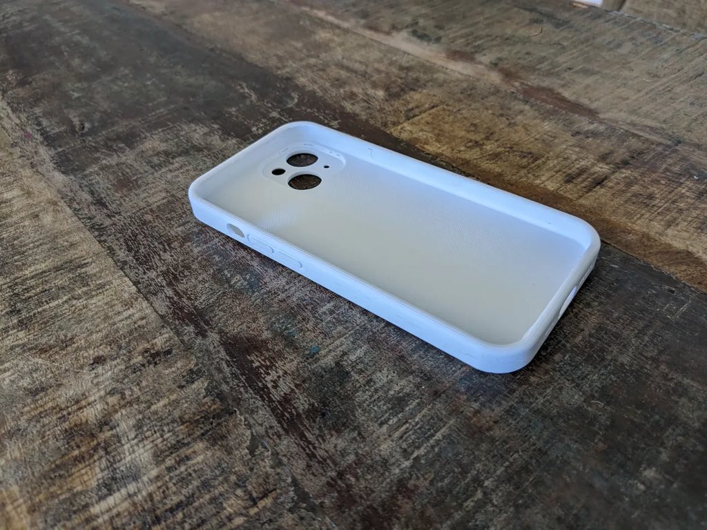 Параметрический чехол для iPhone 15