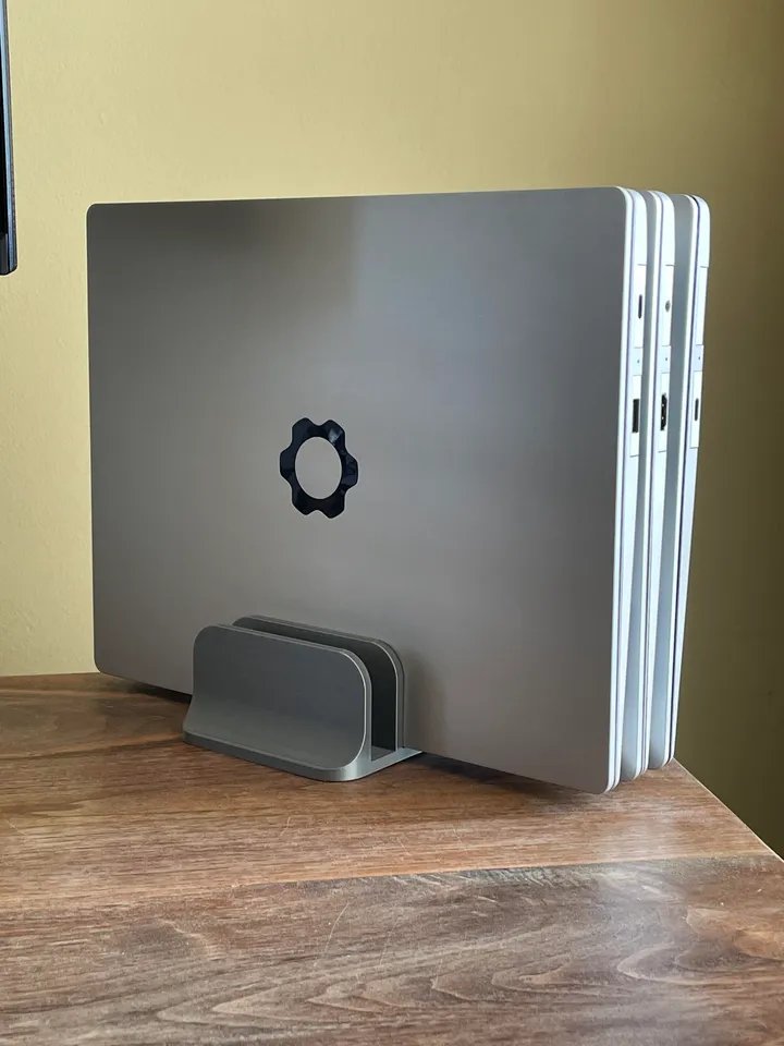 Параметрическая вертикальная подставка для ноутбука