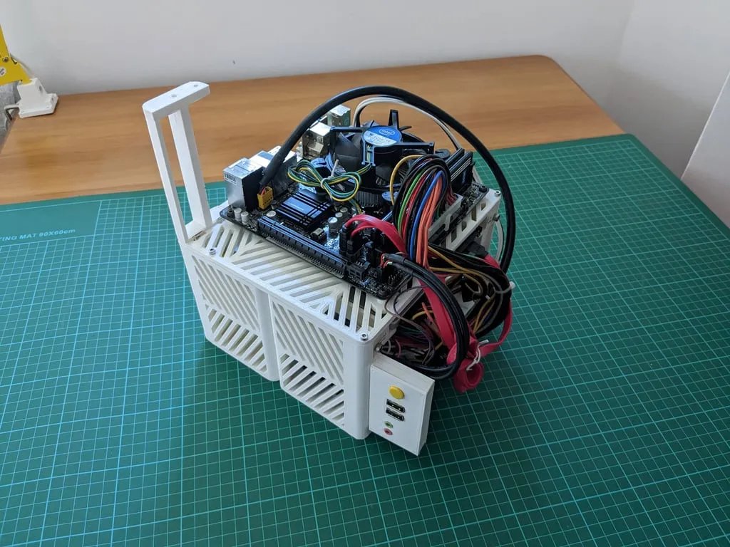 Тестовый стенд для материнских плат Mini-ITX, ATX или SFX