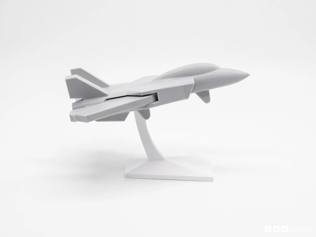 Истребитель F14 с шарнирными элементами и возможностью печати без поддержек