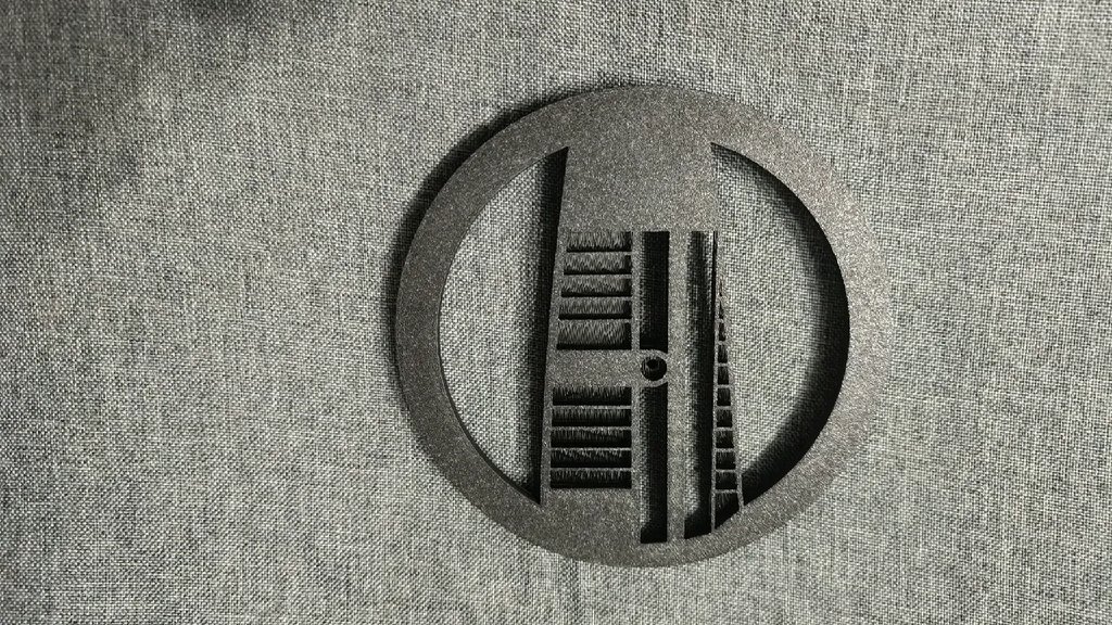 Подставка для PS5 Pro – оптимизированный воздушный поток и отсек для аксессуаров